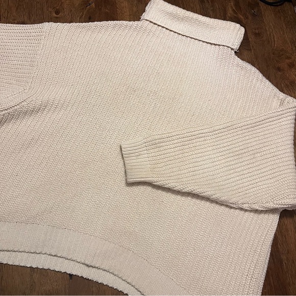 Free People Swim Too Deep Oversized Chunky Knit Sweater Tan M Cowl Mock Neck - Picture 4 of 14